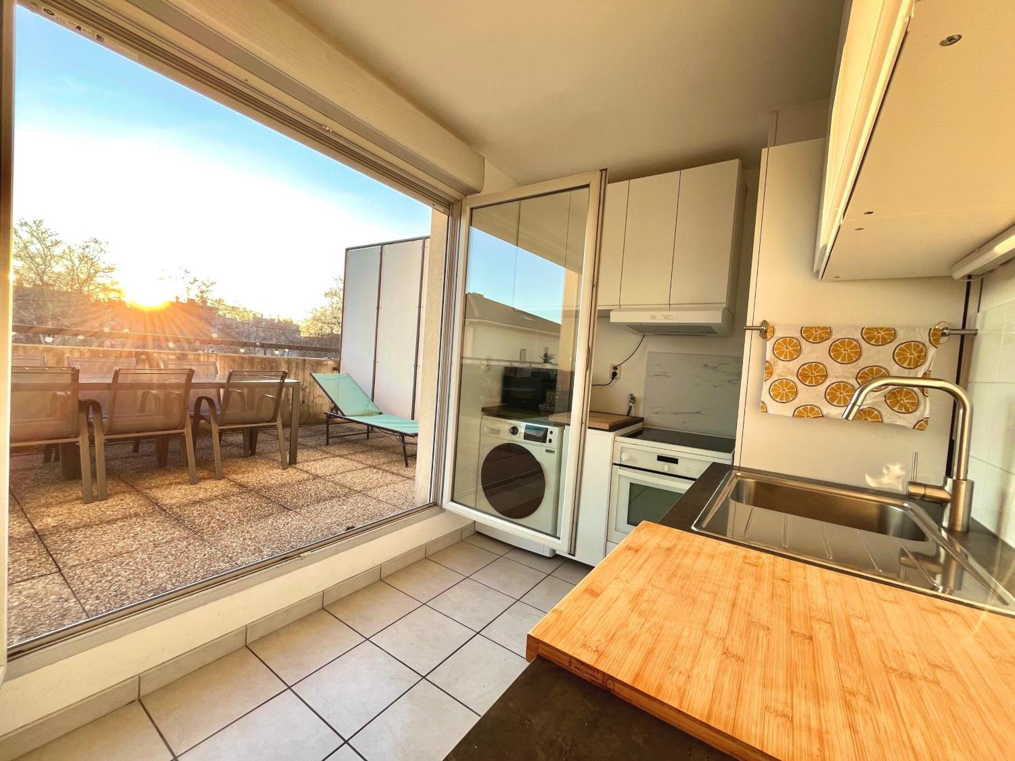 Bngo I Immense Rooftop Lyon I 2 Chambres, 4 Places Parkings, 2 Immenses Terrasses, 8 Personnes Exterior foto